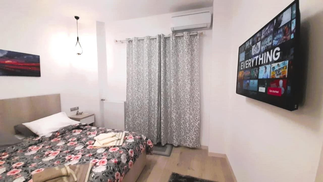 The Golden Home 1 피레아스 외부 사진